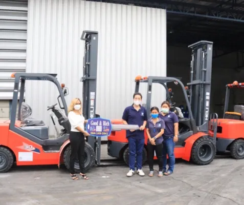 ส่งมอบ Heli forklift ให้ลูกค้า โดย บริษัท กู๊ด แอนด์ ริช เพาเวอร์พลัส จำกัด