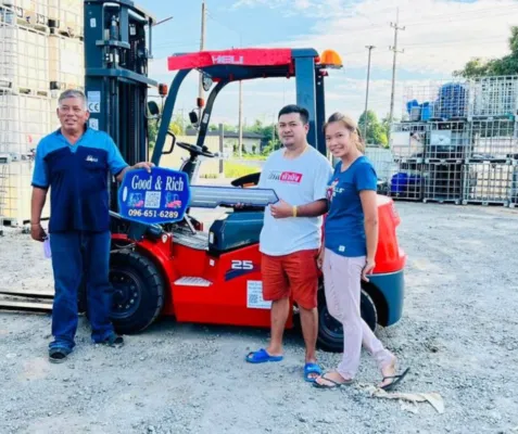 ส่งมอบ Heli forklift ให้ลูกค้า โดย บริษัท กู๊ด แอนด์ ริช เพาเวอร์พลัส จำกัด